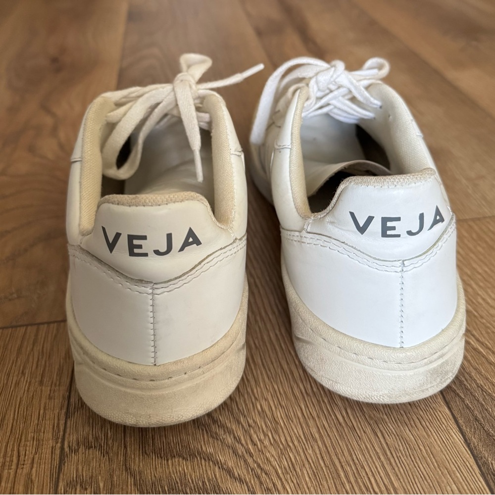 Veja sneakers tennis shoes v10 esplar campo minimal style capsule wardrobe - Picture 3 of 3